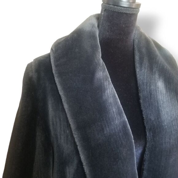 Plush Faux Fur Charcoal Open Front Vintage Jacket with Cuffed Sleeves  S… - Picture 6 of 12
